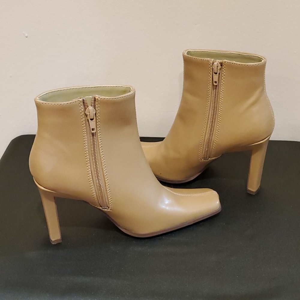 Ankle Boots - Picture 2 of 7